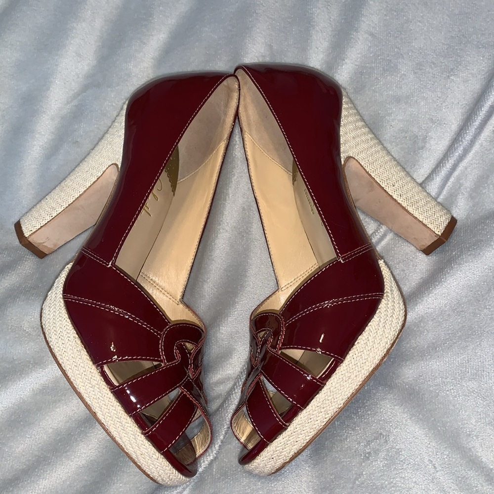 Cole Haan Red Patent Leather Peep Toe burlap fabric heel criss cross Nike  9.5 - Picture 4 of 6